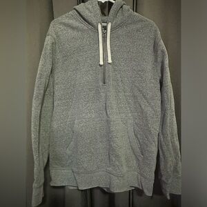 Men’s pull over front partial zip, brand Sonoma. Size; XL. Color; L Gray